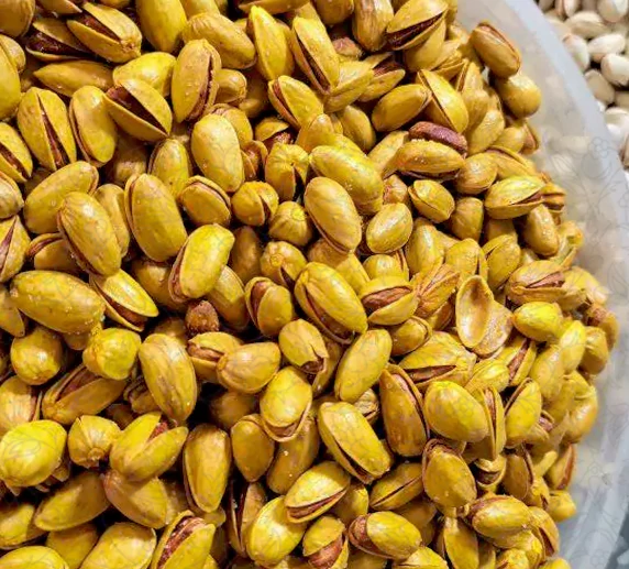 نمایشخرید پسته زعفرانی شور و بو داده با زعفران اصل